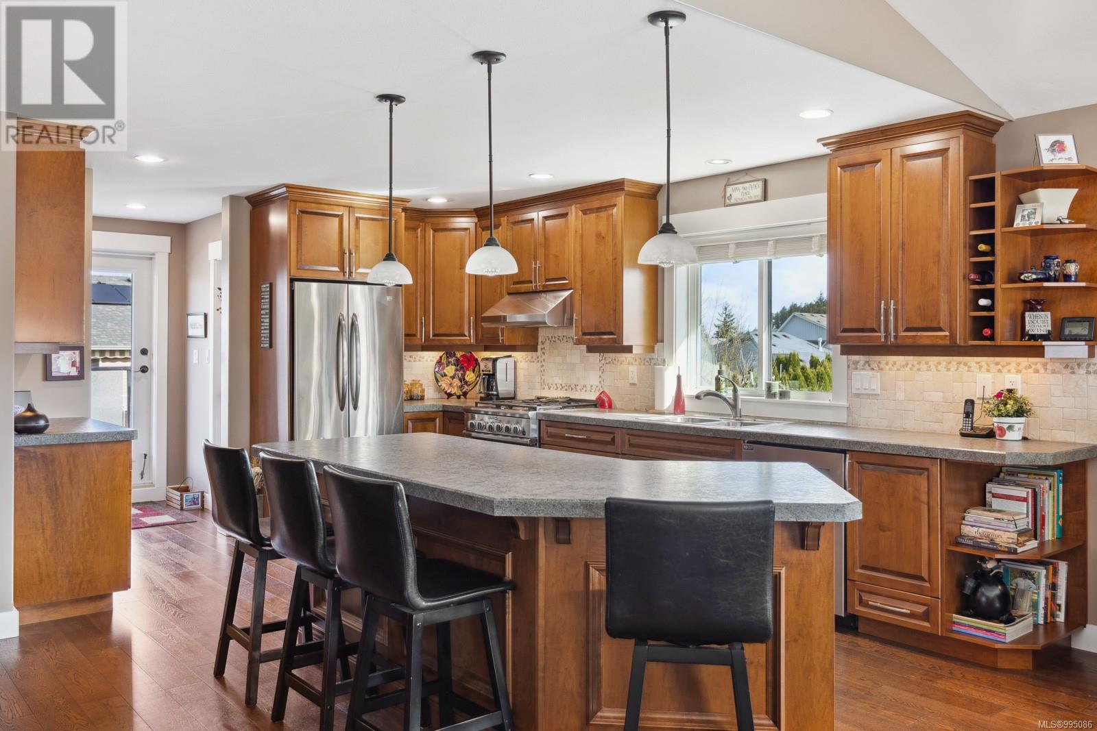 Property at 2403 Tiger Moth Pl image 5