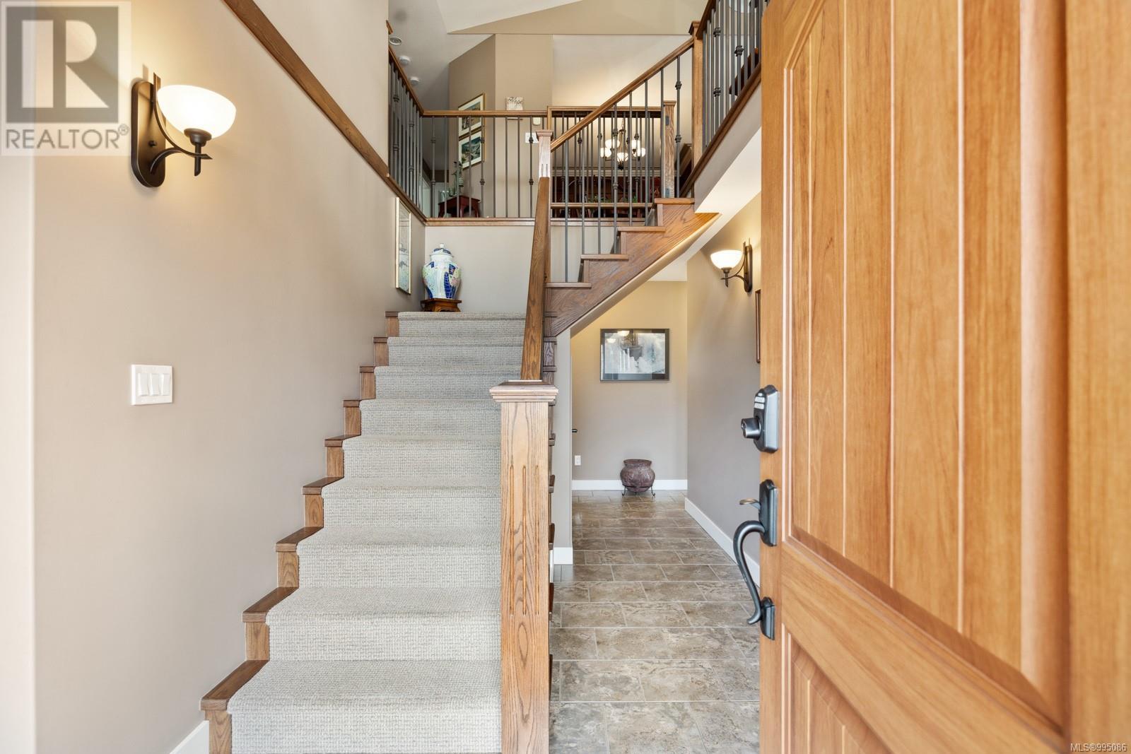 Property at 2403 Tiger Moth Pl image 4
