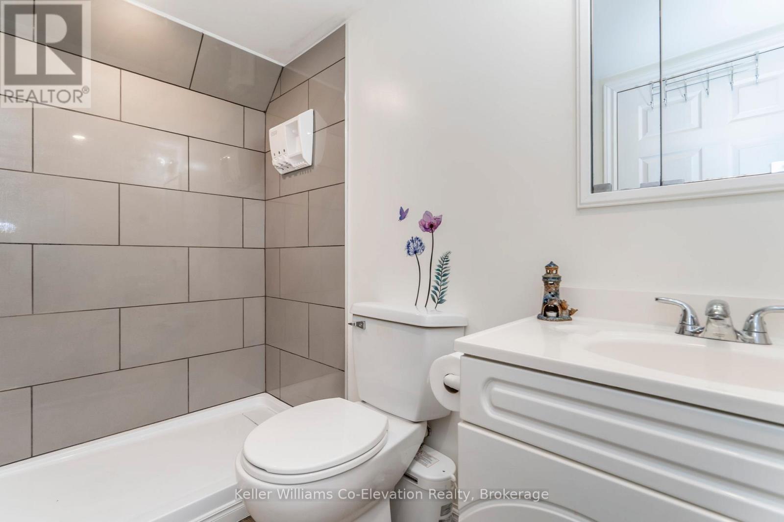 352 Champlain Road, Penetanguishene, Ontario  L9M 1S4 - Photo 24 - S12078570