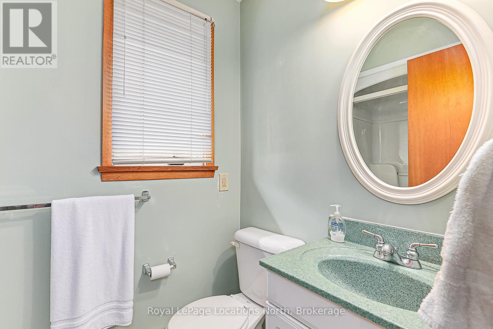 54 Townley Street, Clearview, Ontario  L0M 1S0 - Photo 11 - S12078604