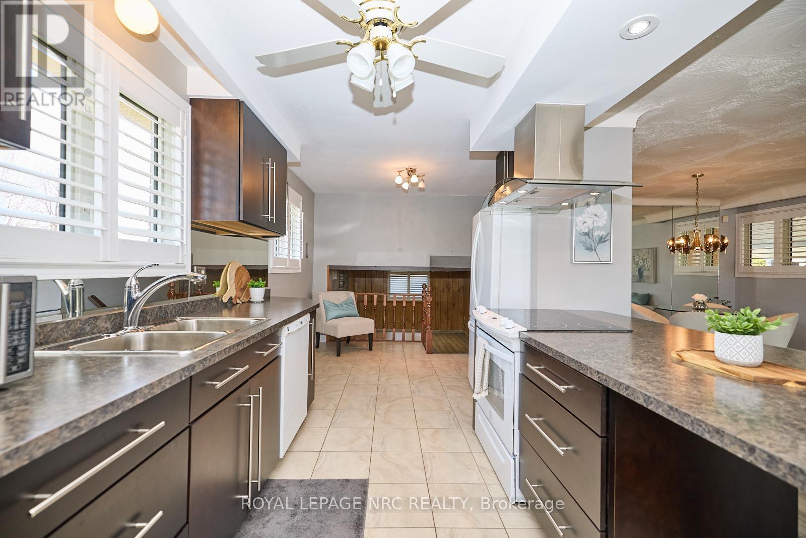 Property at 3327 WILTSHIRE BOULEVARD image 4