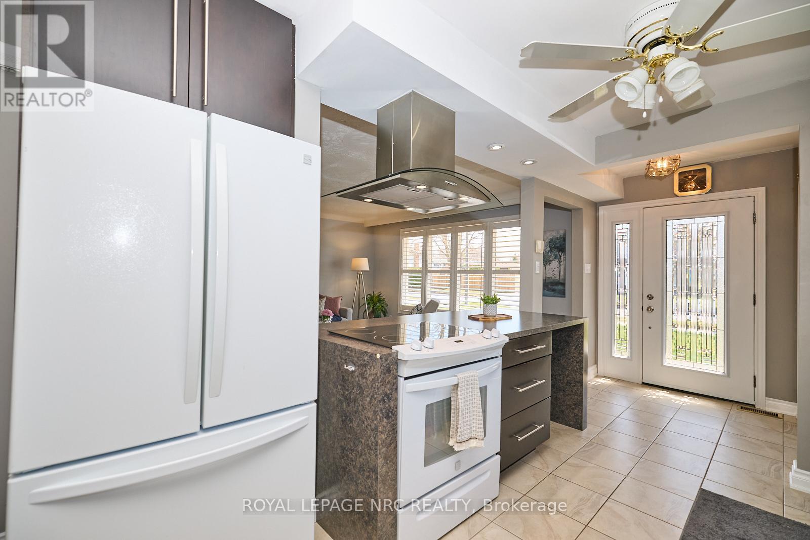 3327 Wiltshire Boulevard, Niagara Falls, Ontario  L2J 3M1 - Photo 6 - X12078623