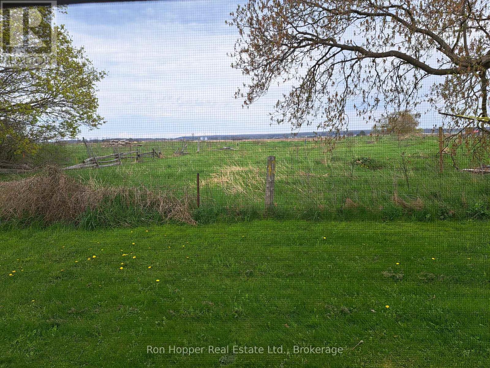 2886 Highway 6 Highway, Northern Bruce Peninsula, Ontario  N0H 1W0 - Photo 3 - X12078573