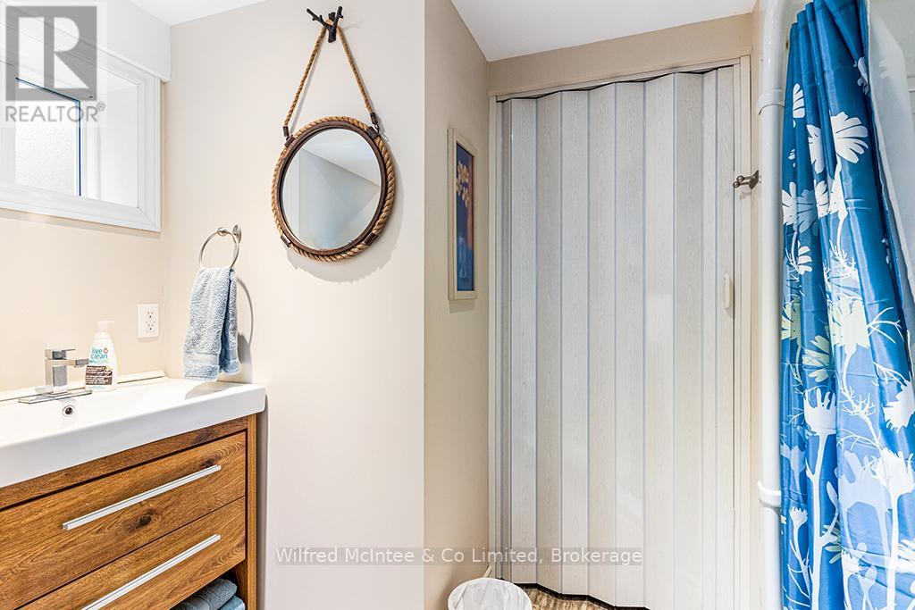 341 Bruce Road 13, Native Leased Lands, Ontario  N0H 2L0 - Photo 36 - X12078649