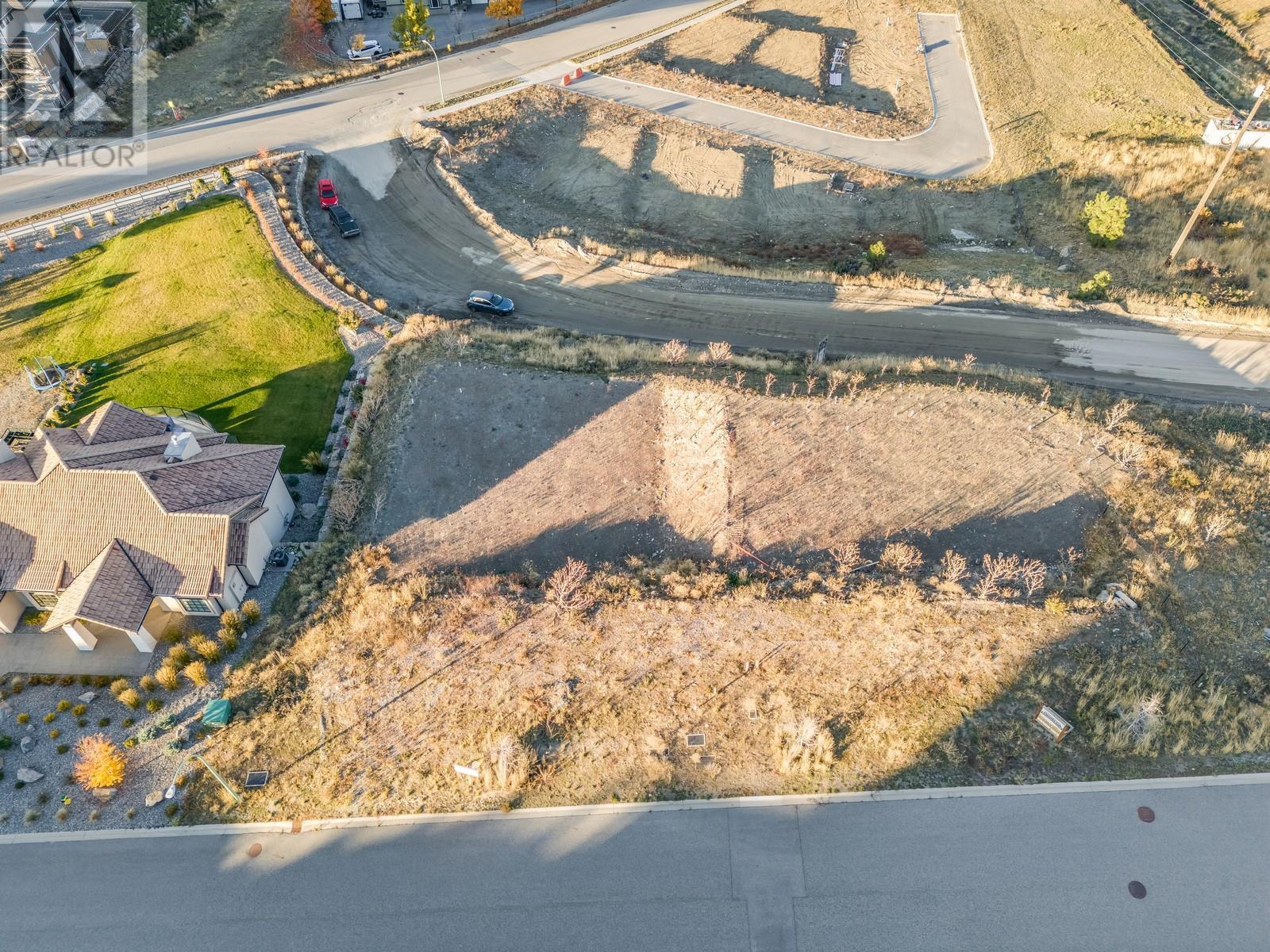 Property at 508 Trumpeter Road image 2