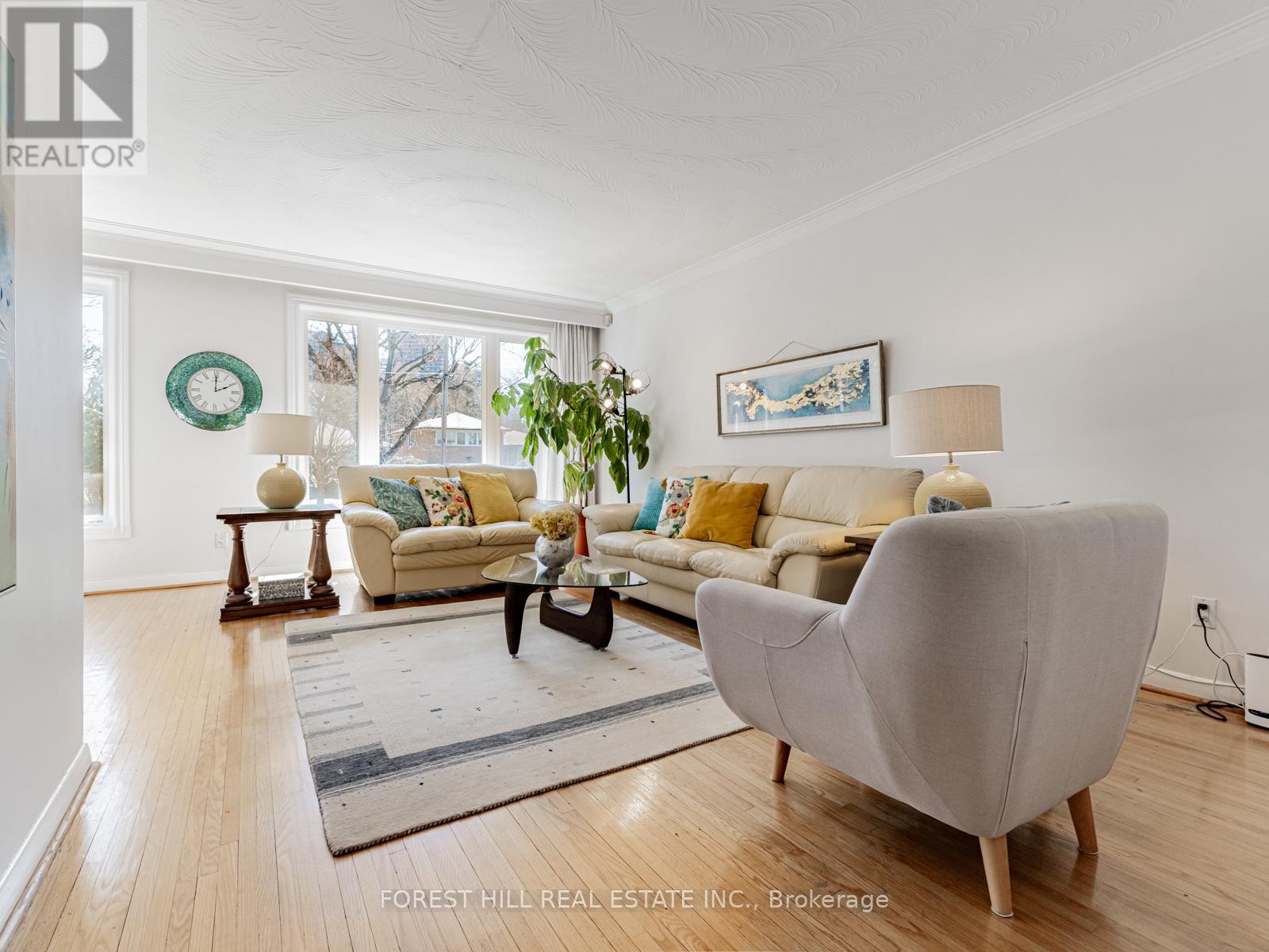 Property at 6 ARROWSTOOK ROAD image 2