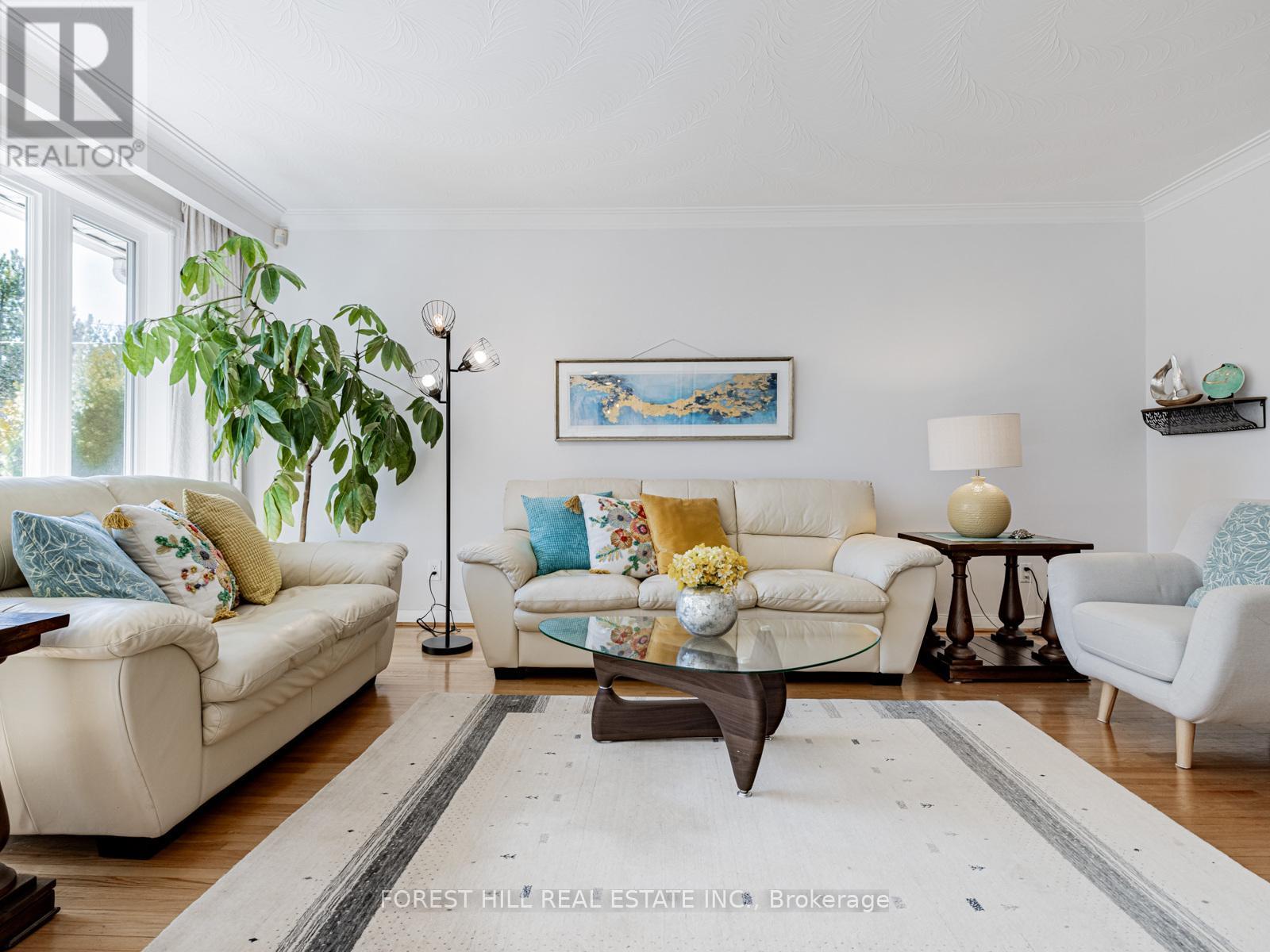 Property at 6 ARROWSTOOK ROAD image 3