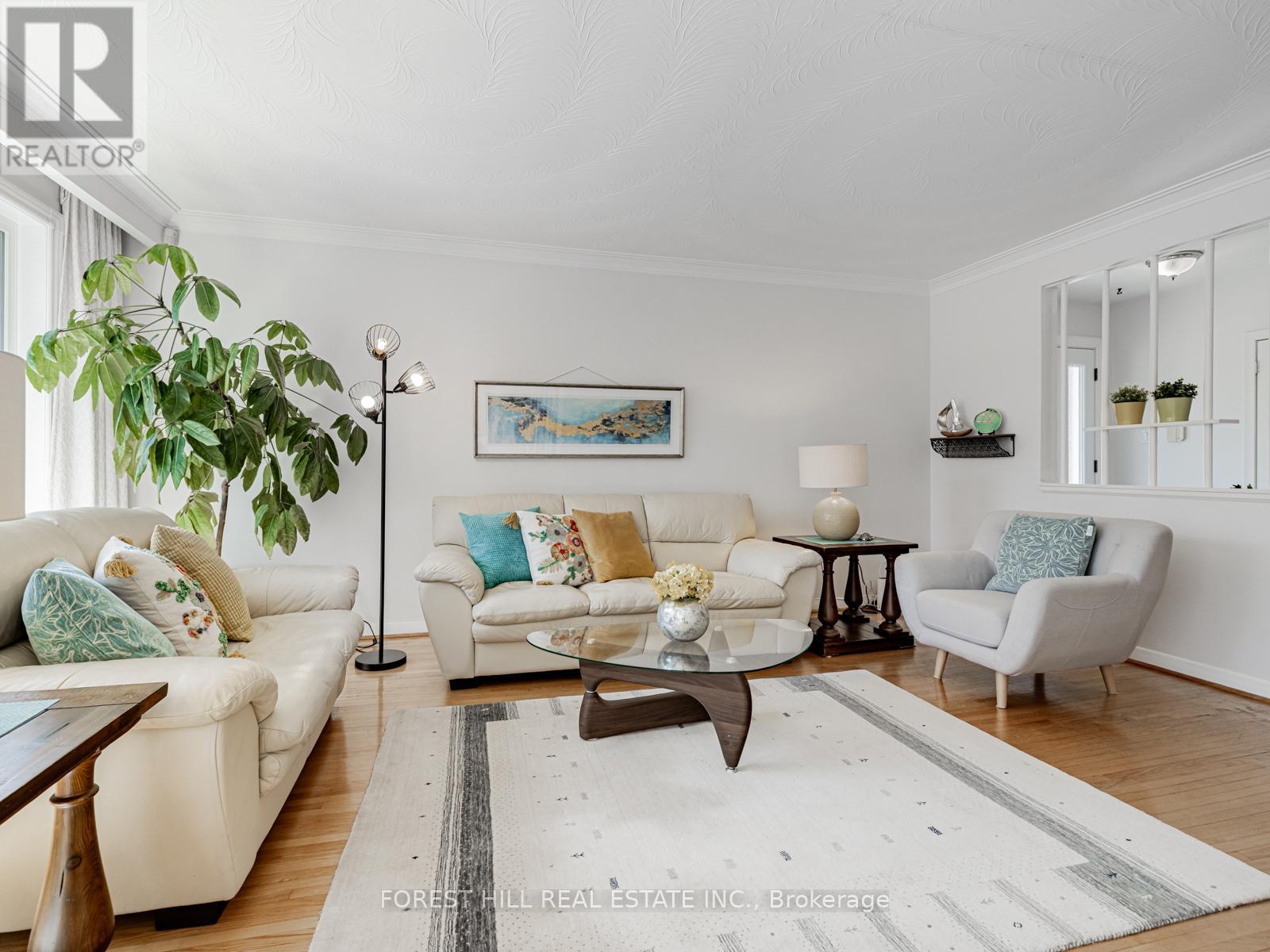 Property at 6 ARROWSTOOK ROAD image 4