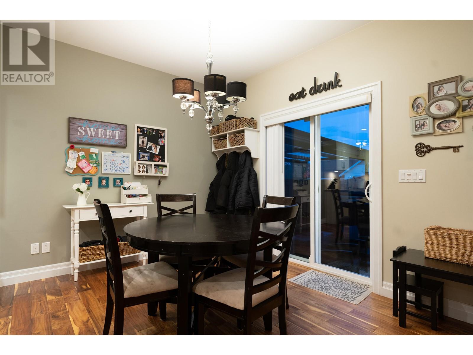 3364 Carmelo Avenue, Coquitlam, British Columbia  V3B 0E8 - Photo 9 - R2988894