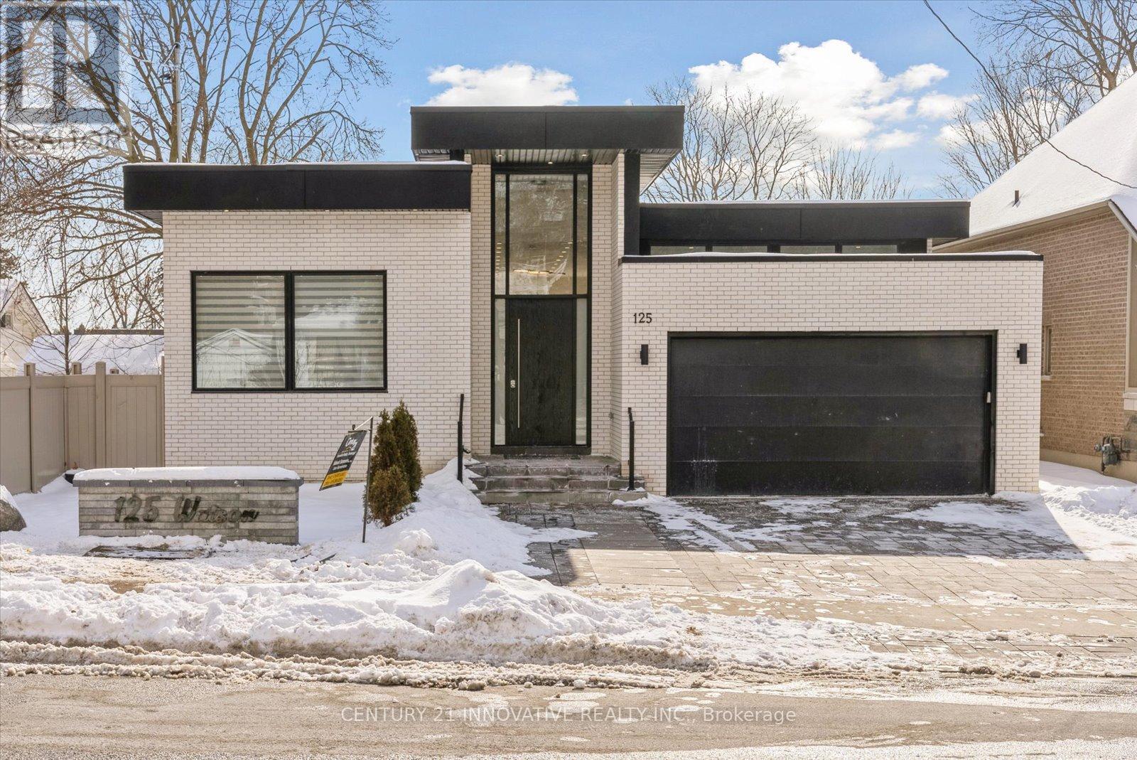 Property at 125 WATSON STREET E image 2