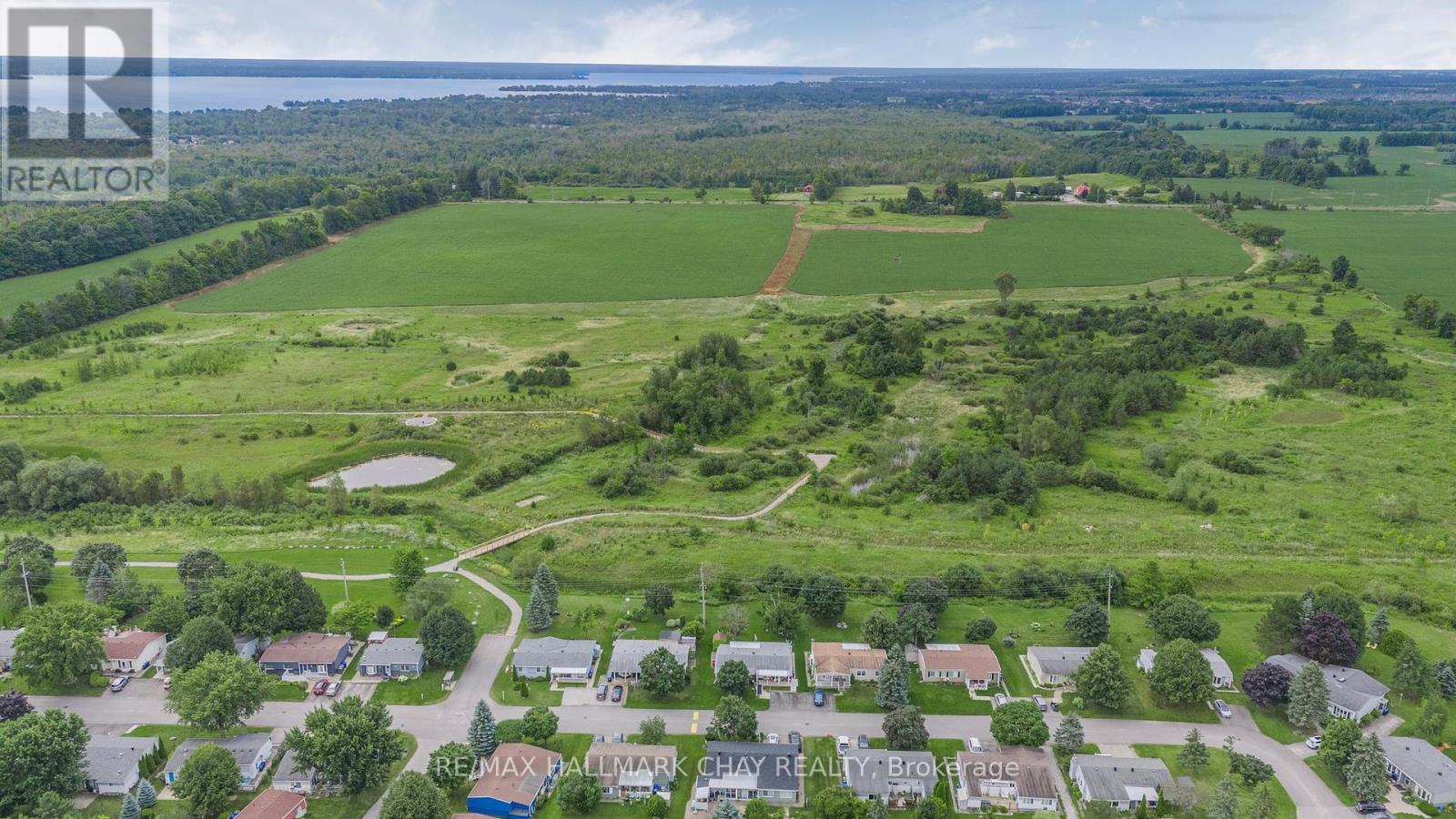 16 Comforts Cove, Innisfil, Ontario  L9S 1S3 - Photo 22 - N12078617