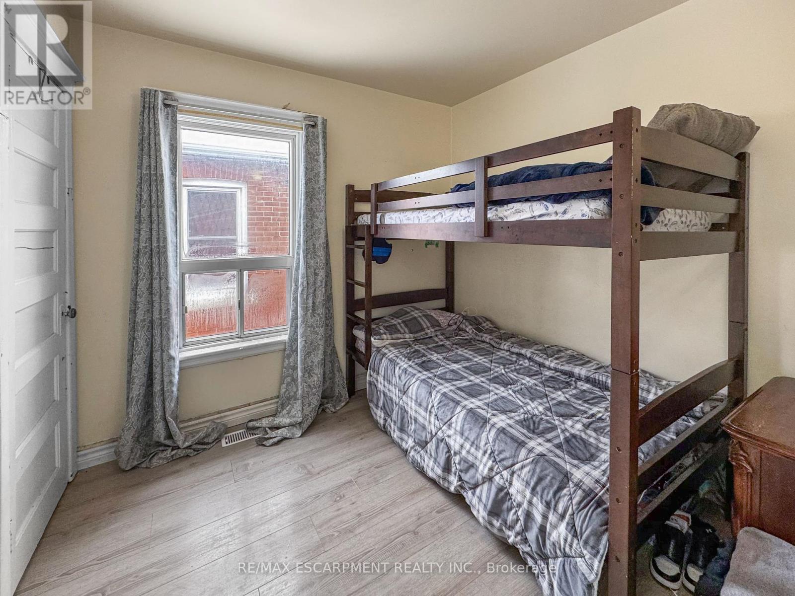 55 Connaught Avenue N, Hamilton, Ontario  L8L 6Y9 - Photo 7 - X12078577