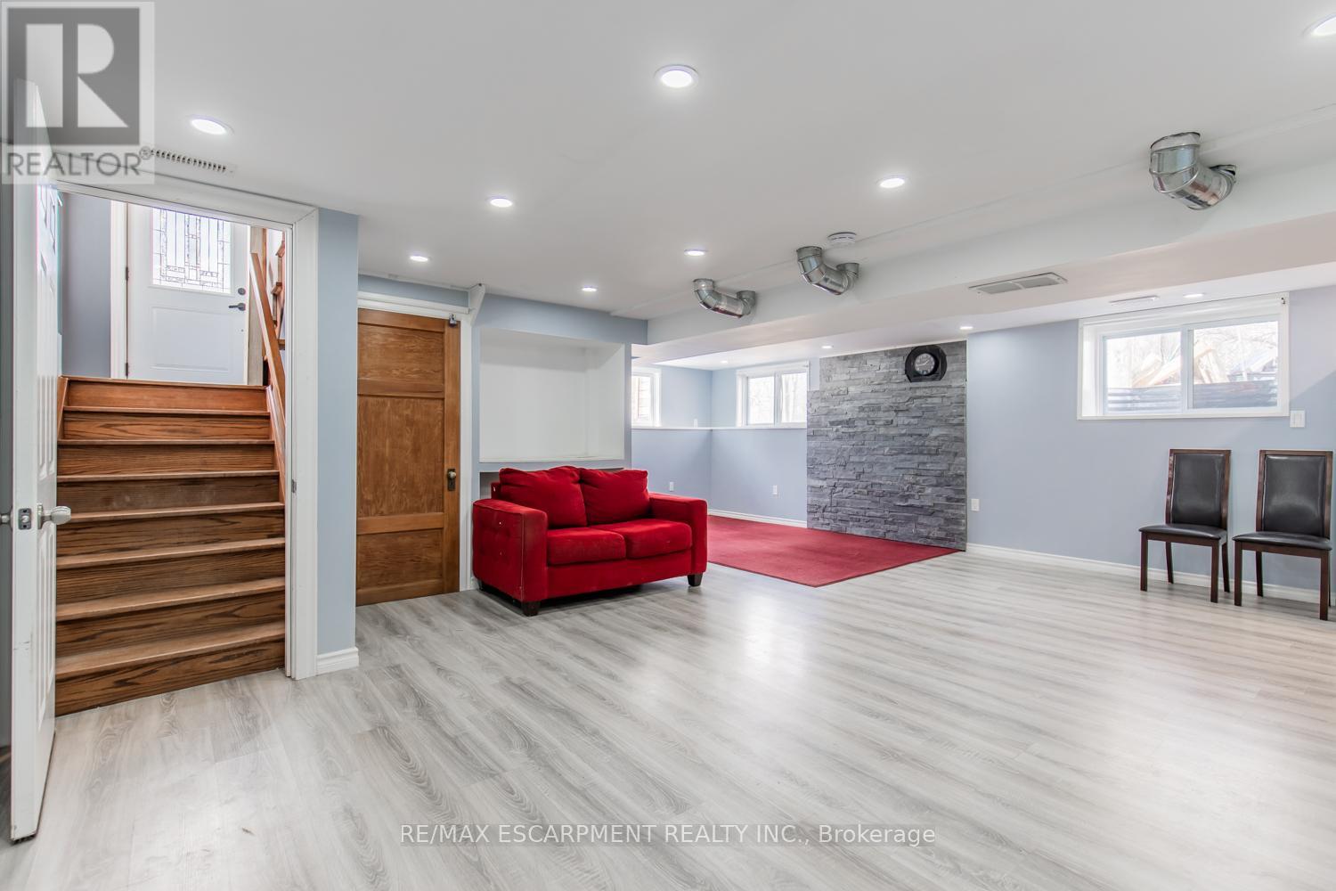 1566 Caistorville Road, West Lincoln, Ontario  L0R 1E0 - Photo 21 - X12078624