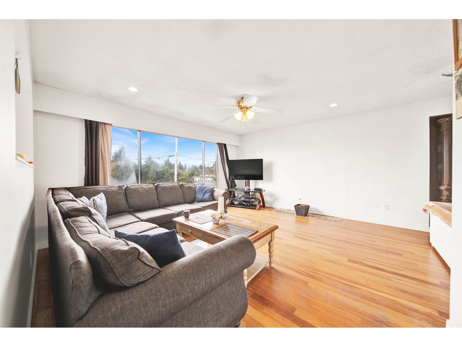 12234 99a Avenue, Surrey, British Columbia  V3V 2R2 - Photo 4 - R2989288