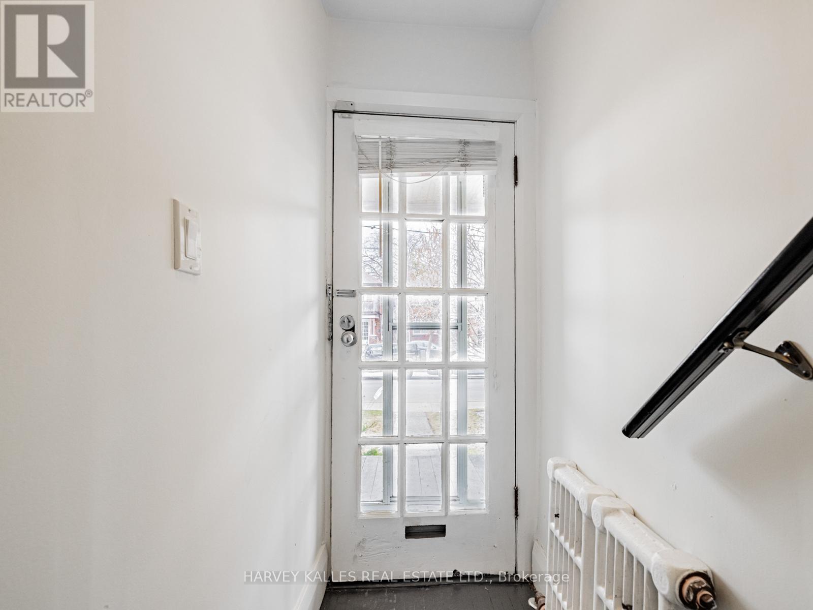 Property at 29 SNOWDON AVENUE image 4