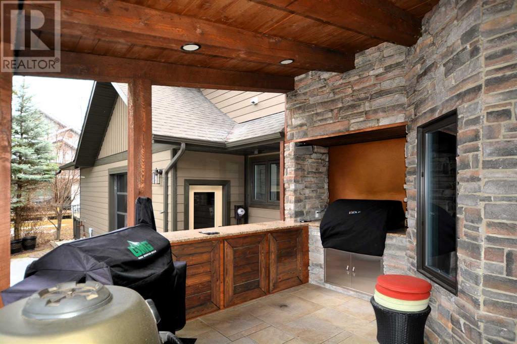 Property at 48 Ravine Drive image 4