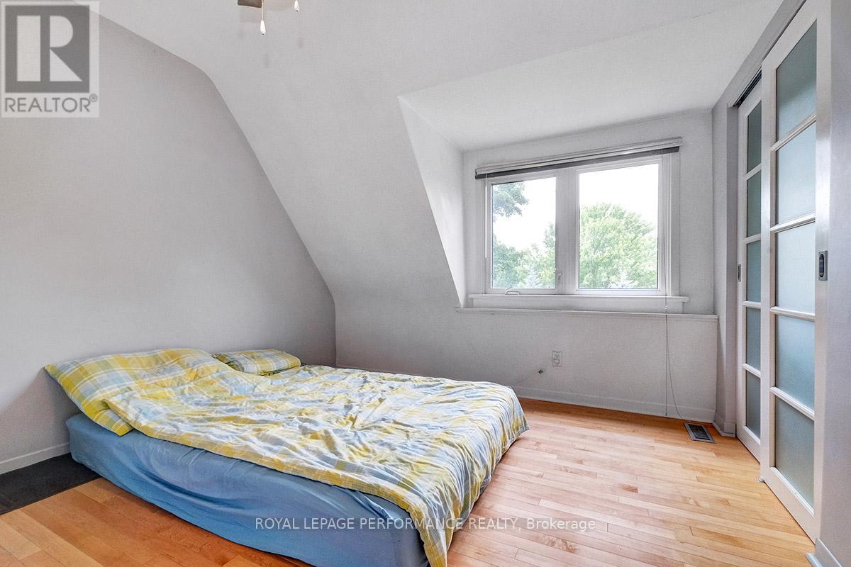 529 Echo Drive, Ottawa, Ontario  K1S 1N7 - Photo 12 - X12078720