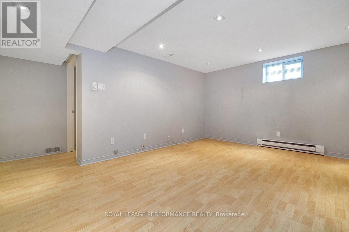 529 Echo Drive, Ottawa, Ontario  K1S 1N7 - Photo 16 - X12078720