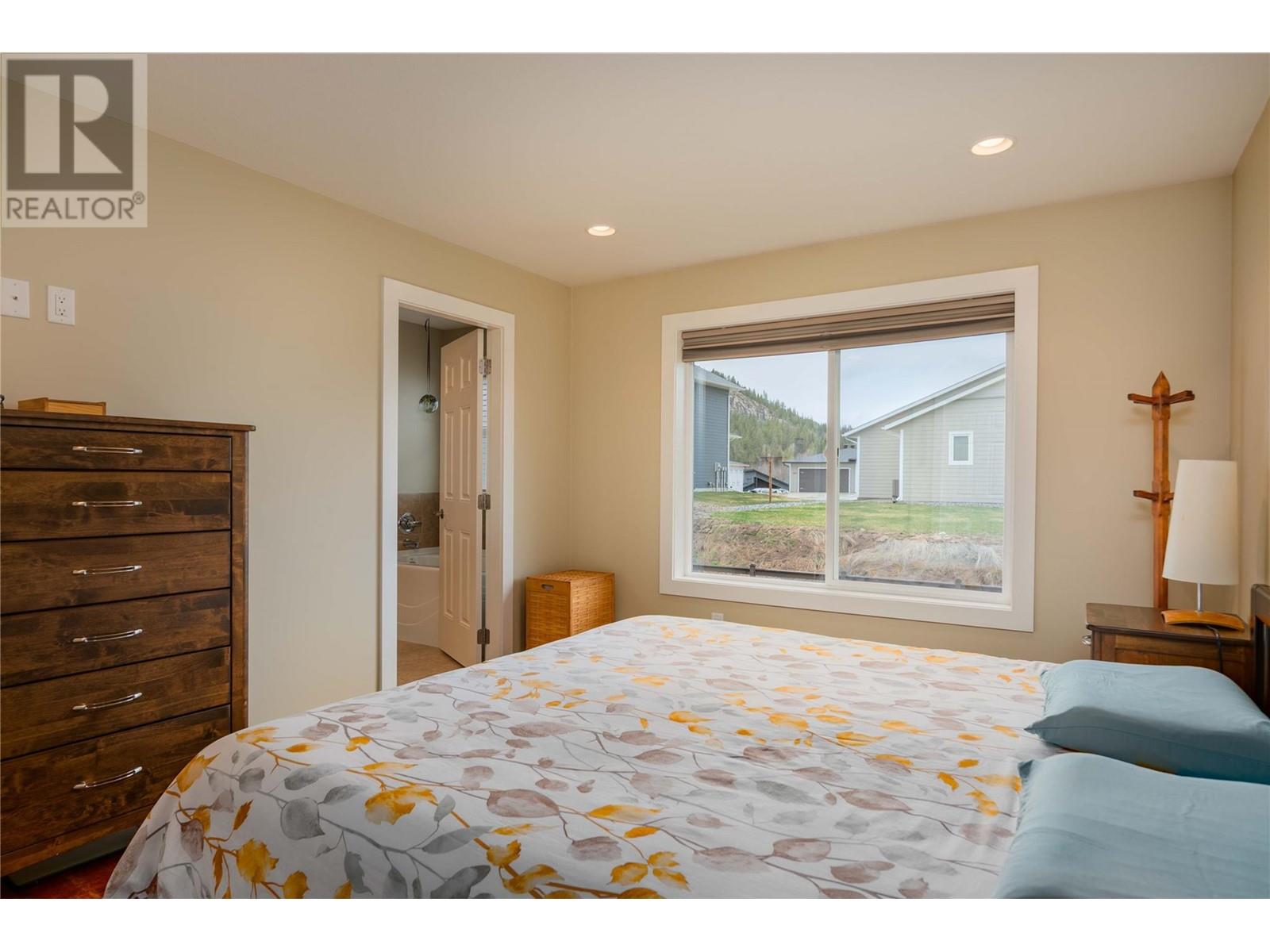 1509 Rosewood Lane, Castlegar, British Columbia  V1N 4X7 - Photo 18 - 10343062