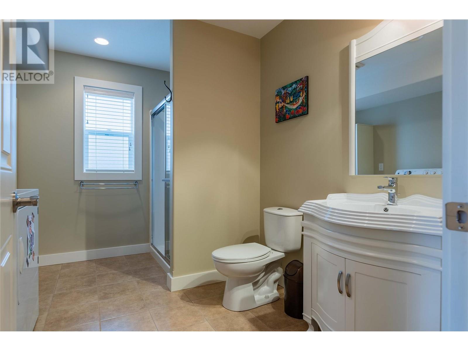 1509 Rosewood Lane, Castlegar, British Columbia  V1N 4X7 - Photo 35 - 10343062