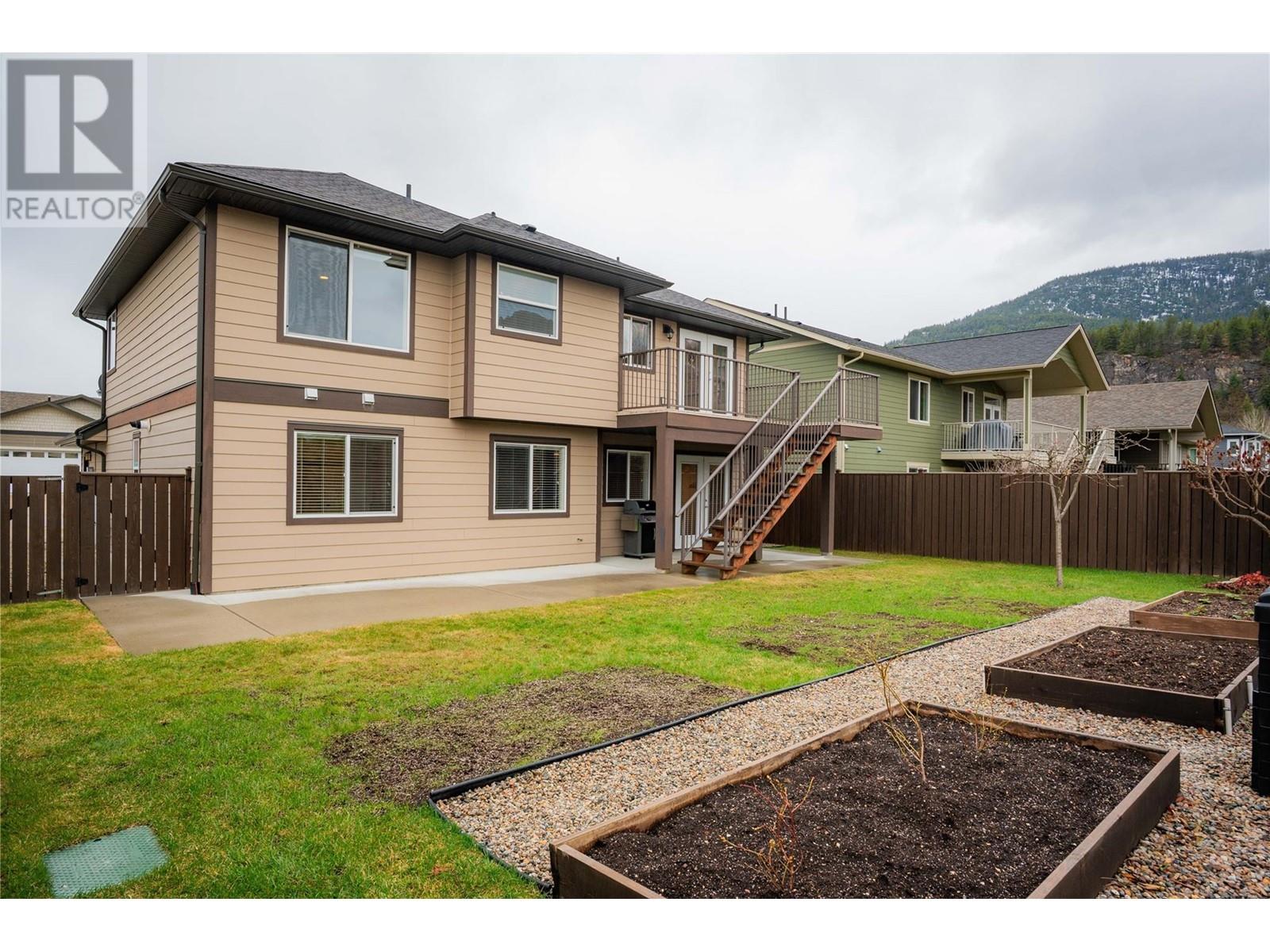 1509 Rosewood Lane, Castlegar, British Columbia  V1N 4X7 - Photo 49 - 10343062