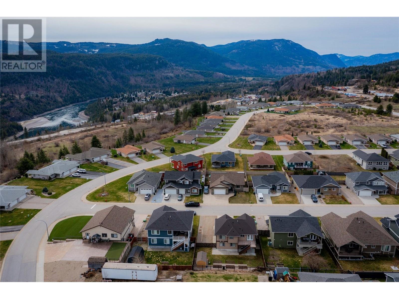 1509 Rosewood Lane, Castlegar, British Columbia  V1N 4X7 - Photo 83 - 10343062