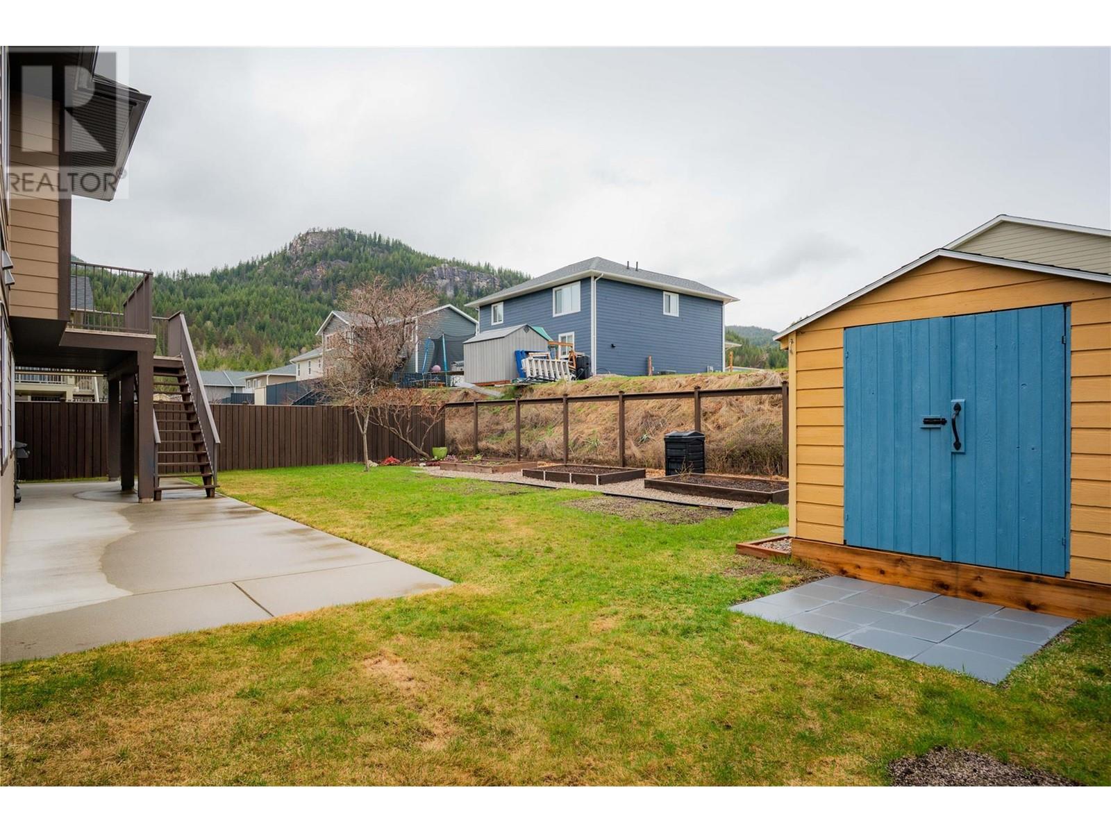1509 Rosewood Lane, Castlegar, British Columbia  V1N 4X7 - Photo 46 - 10343062