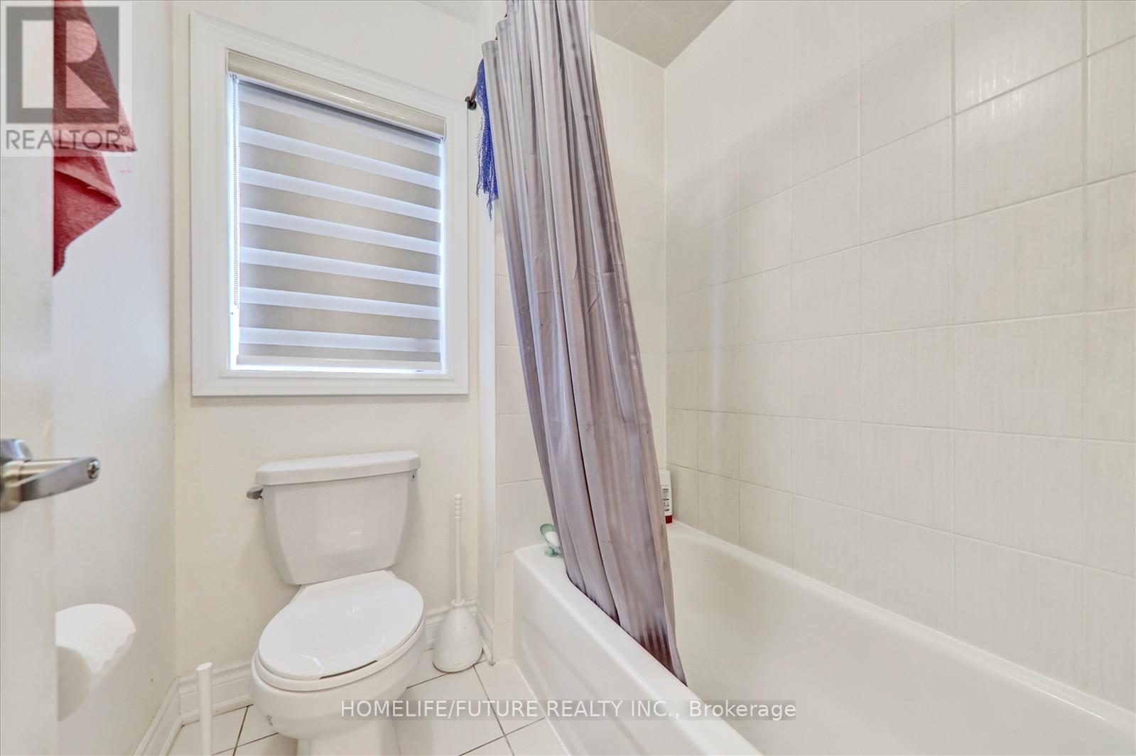 70 Mohandas Drive, Markham, Ontario  L3S 0E4 - Photo 22 - N12078737