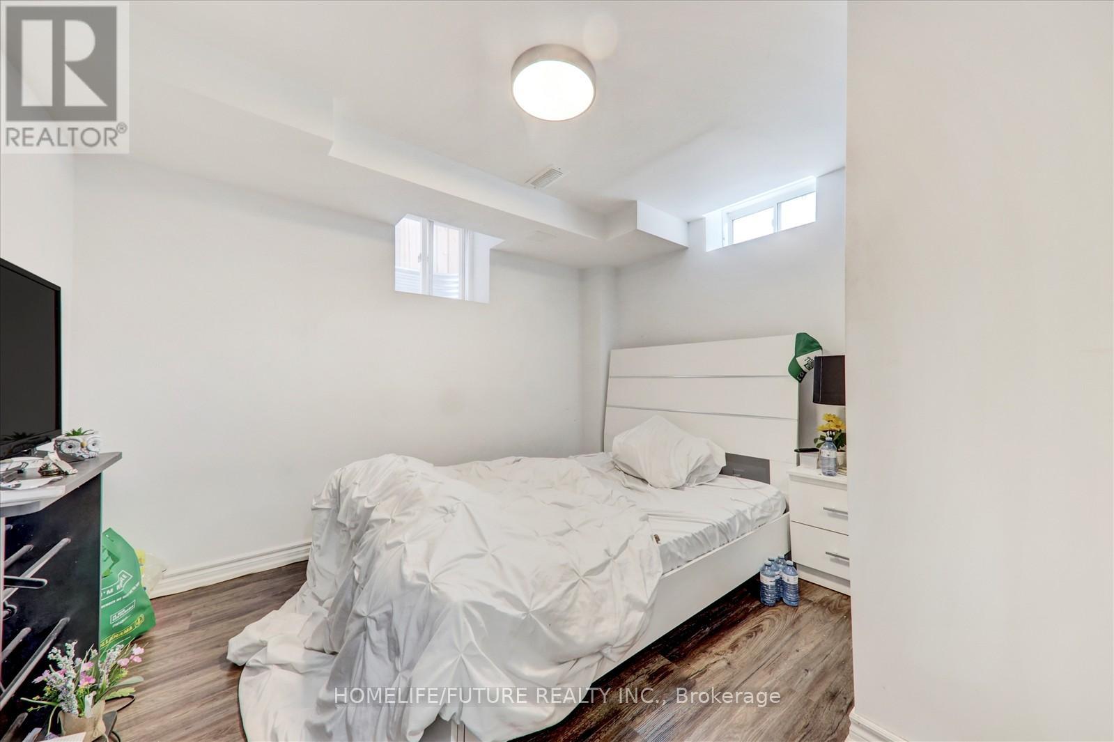 70 Mohandas Drive, Markham, Ontario  L3S 0E4 - Photo 26 - N12078737