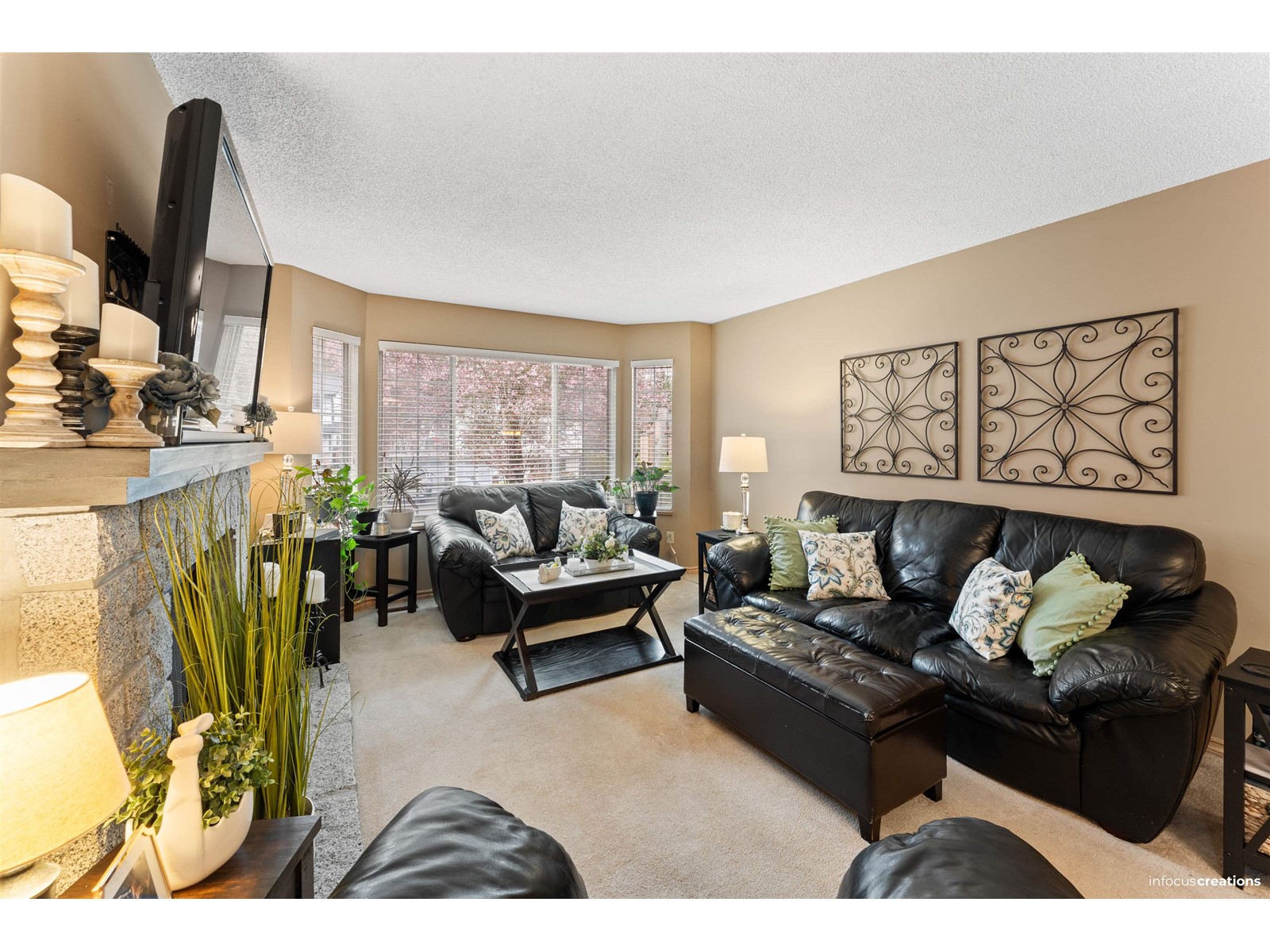 Property at 8062 138 STREET image 4