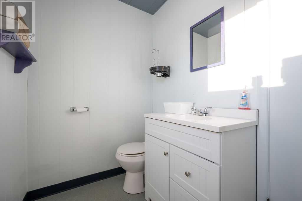 4004 50 Avenue, Athabasca, Alberta  T9S 1M2 - Photo 10 - A2183977