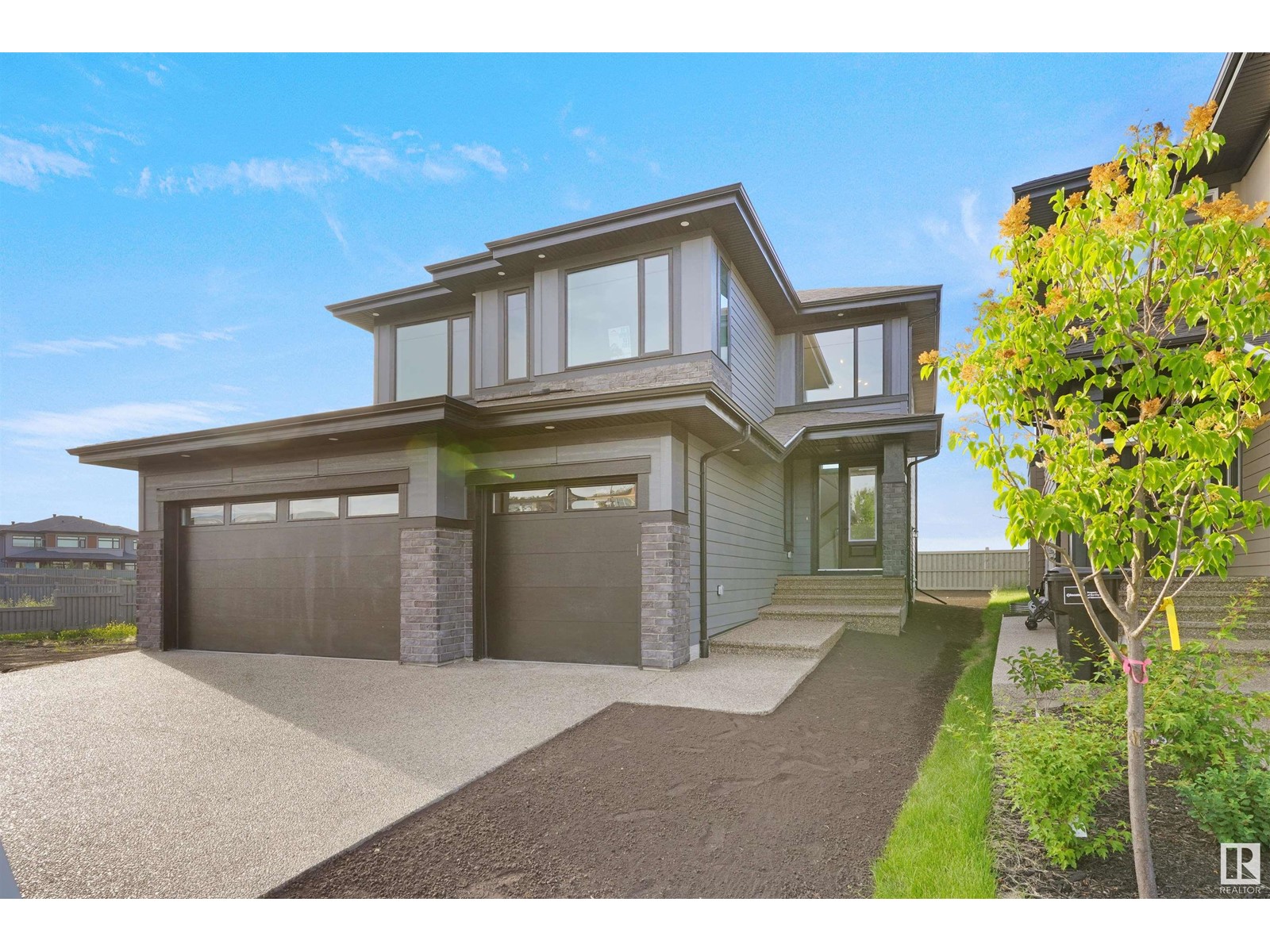 Property at 4669 Chegwin WD SW image 2
