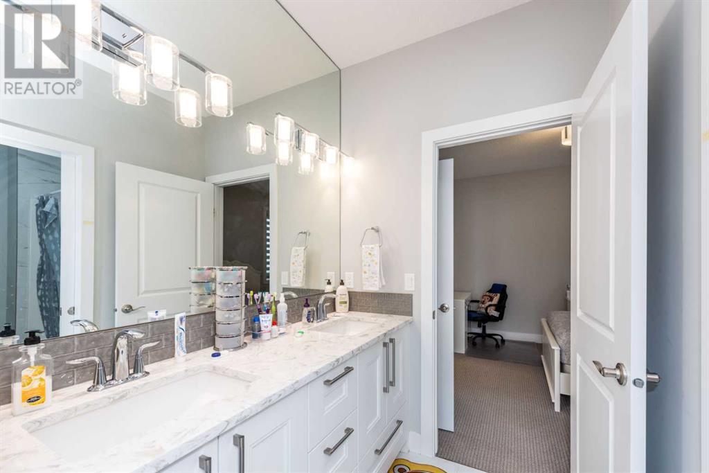 205 Carringvue Manor Nw, Calgary, Alberta  T3P 0W3 - Photo 32 - A2210406