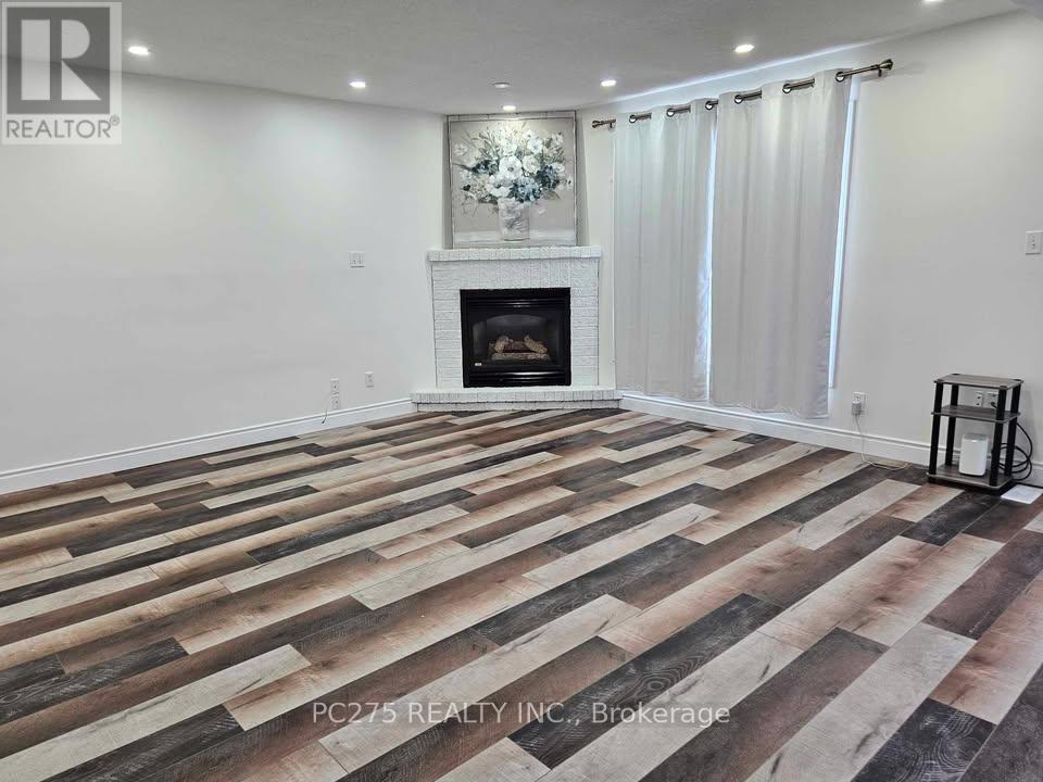 Property at 508 BARWICK CRESCENT image 5