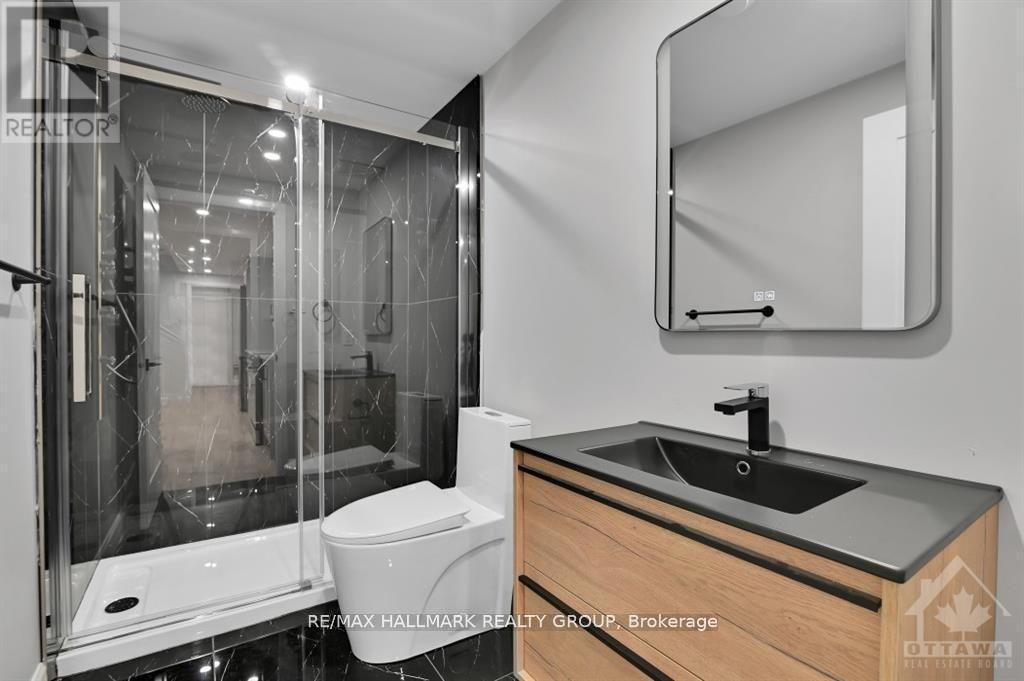 B - 457 Dawson Avenue, Ottawa, Ontario  K1Z 5V6 - Photo 8 - X12078775