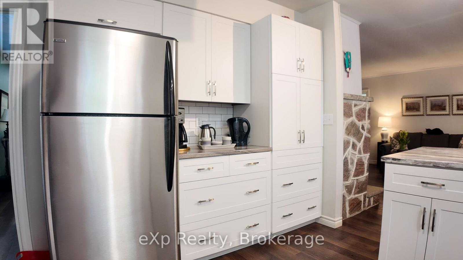 403111 Grey Road 4, West Grey, Ontario  N0G 1R0 - Photo 10 - X12078823