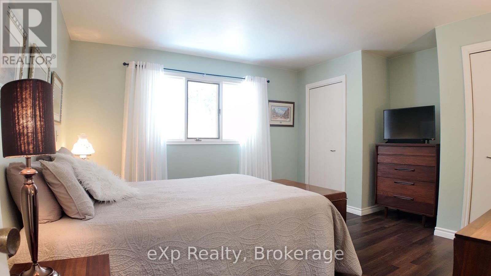 403111 Grey Road 4, West Grey, Ontario  N0G 1R0 - Photo 16 - X12078823