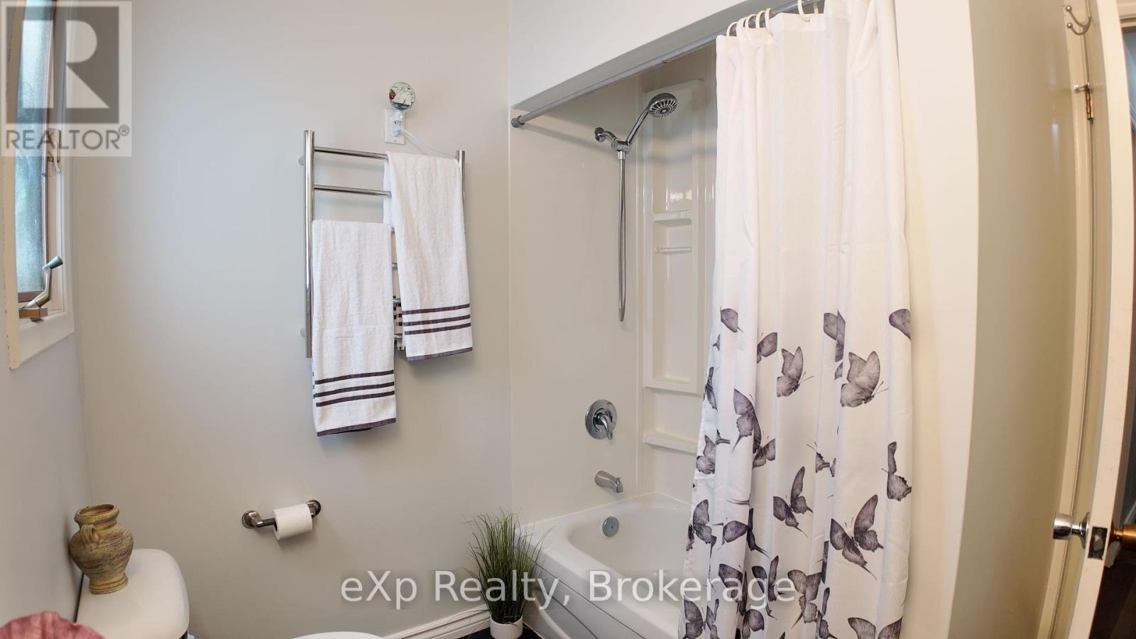403111 Grey Road 4, West Grey, Ontario  N0G 1R0 - Photo 22 - X12078823