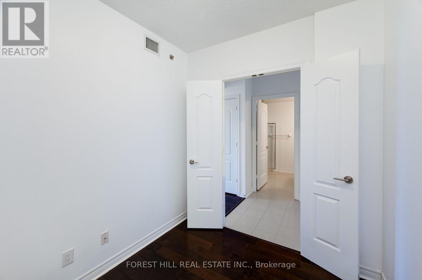 510 - 2756 Old Leslie Street, Toronto, Ontario  M2K 0A9 - Photo 6 - C12078820