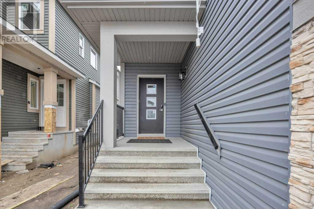 Property at 1098 Midtown Avenue SW image 4