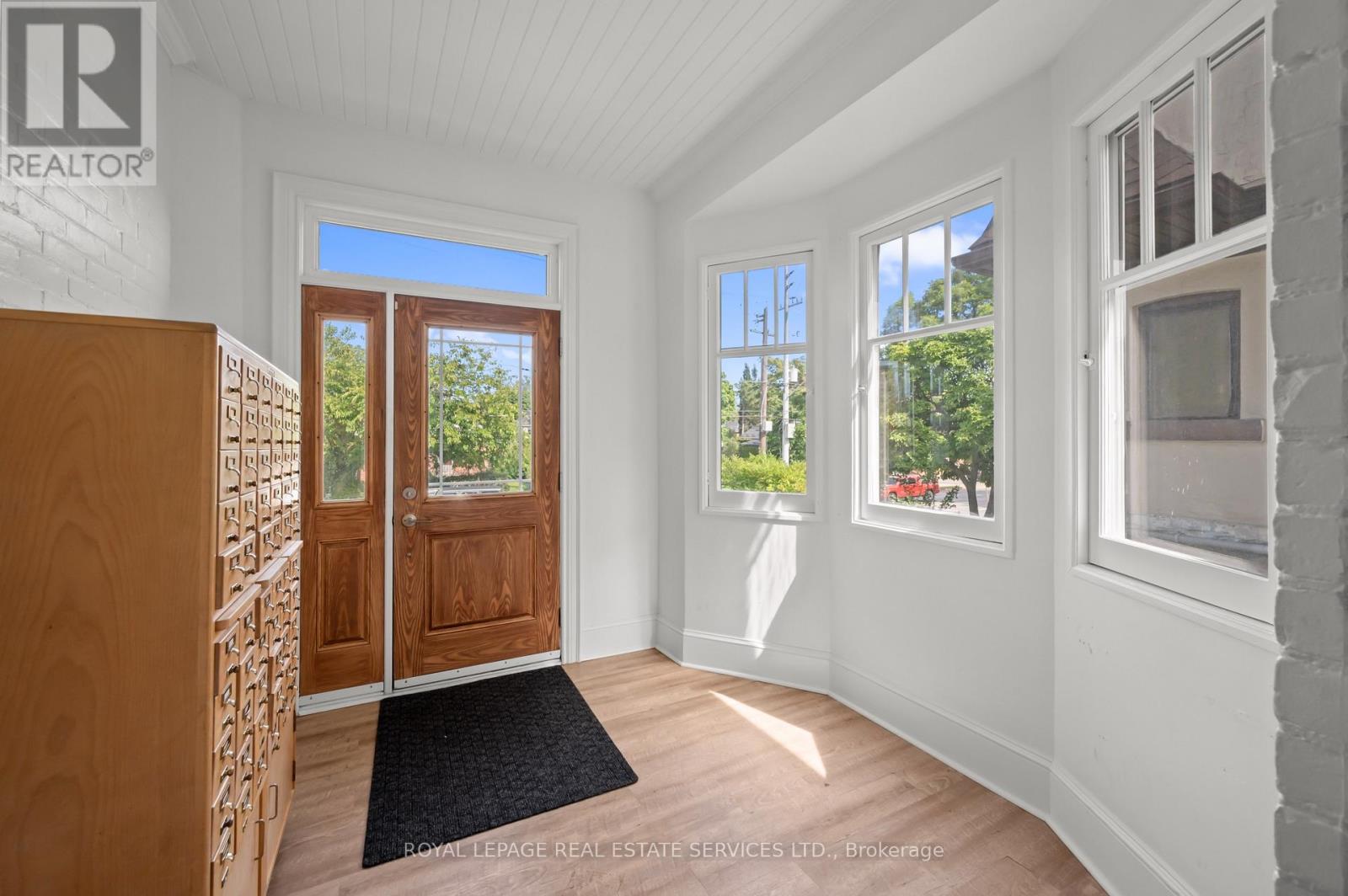 Property at 407 ABERDEEN AVENUE image 4