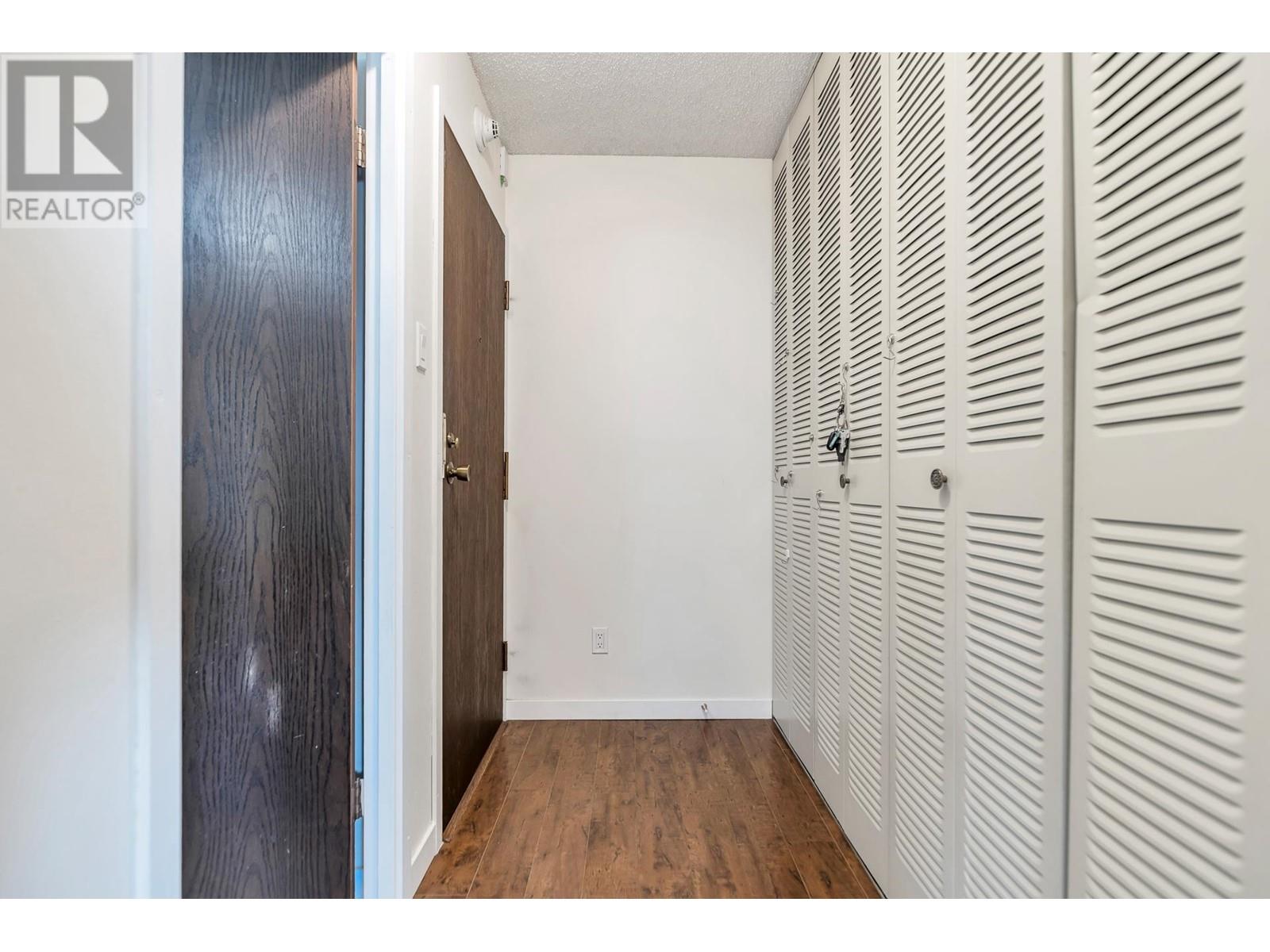 1403 6689 Willingdon Avenue, Burnaby, British Columbia  V5H 3Y8 - Photo 8 - R2988014