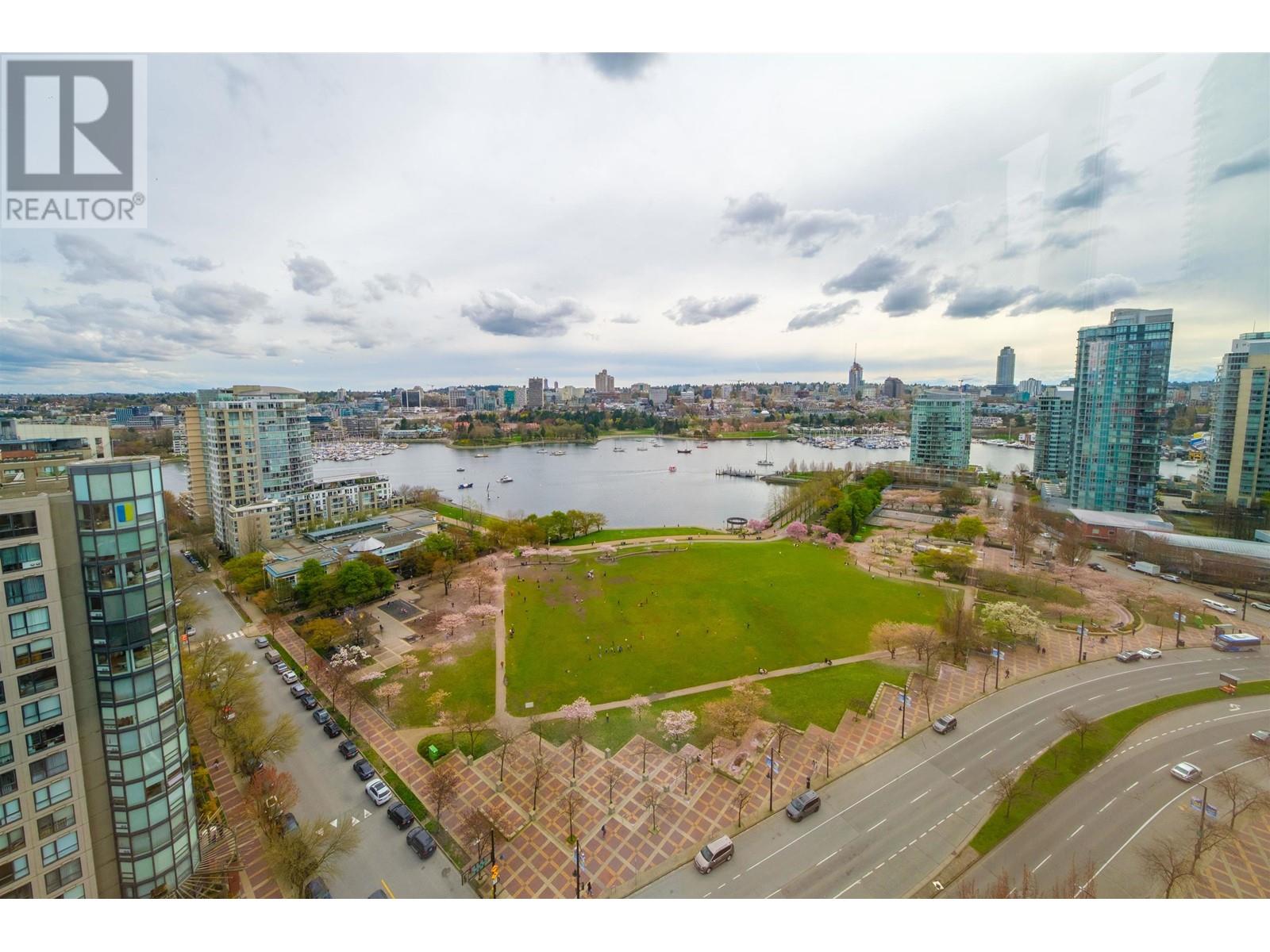 2202 289 DRAKE STREET, Vancouver, British Columbia