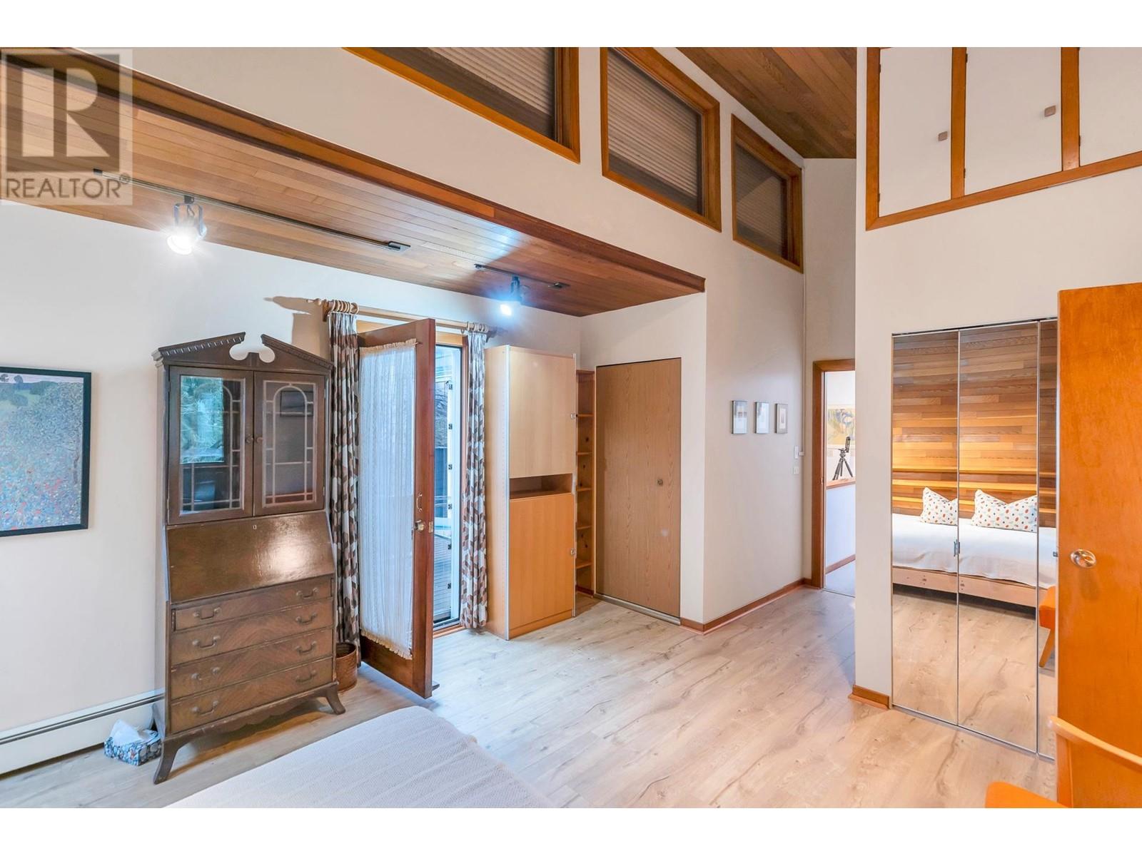 7032 Gray Avenue, Burnaby, British Columbia  V5J 3Y8 - Photo 19 - R2989479