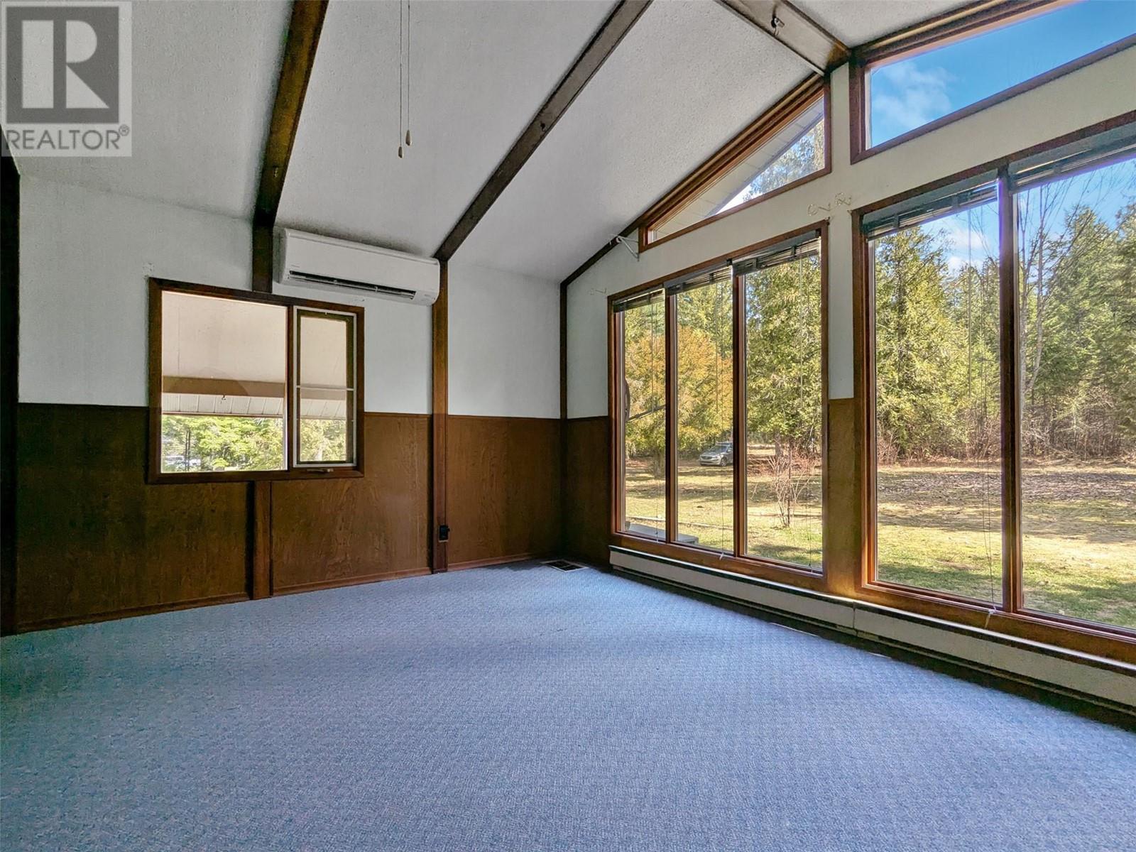 5837 Highway 6, Winlaw, British Columbia  V0G 2J0 - Photo 13 - 10342857