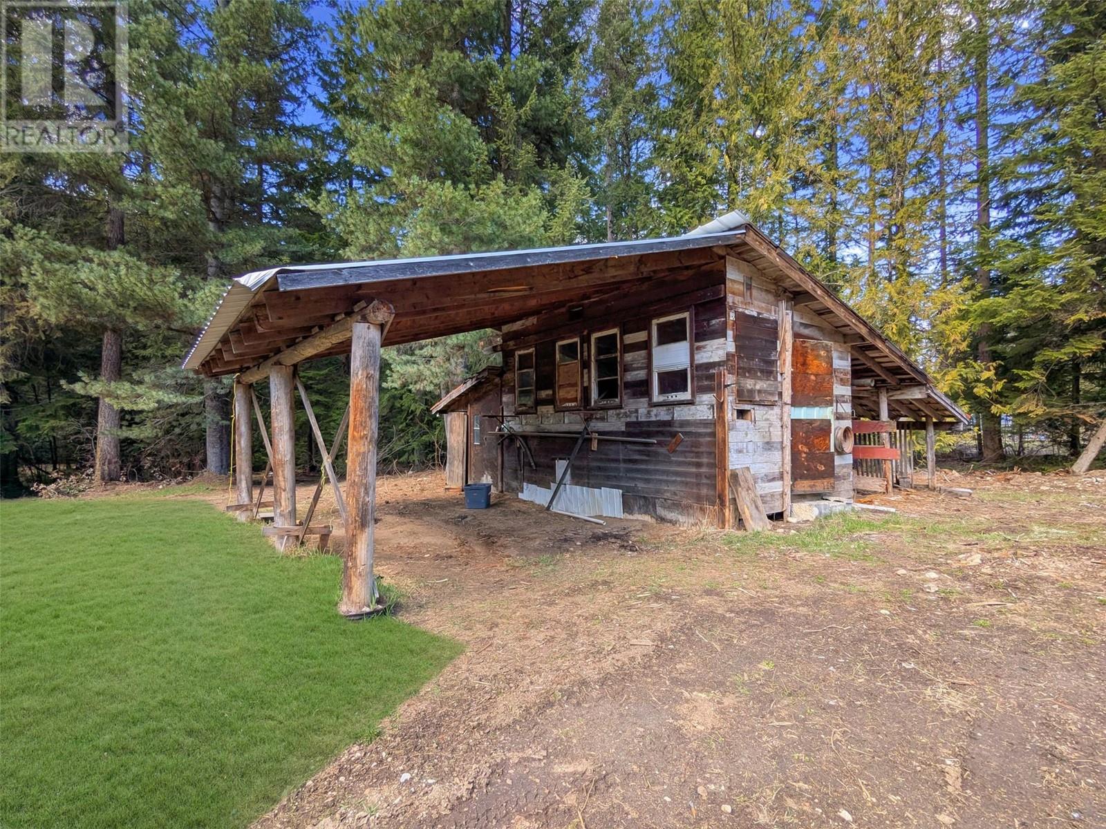 5837 Highway 6, Winlaw, British Columbia  V0G 2J0 - Photo 28 - 10342857