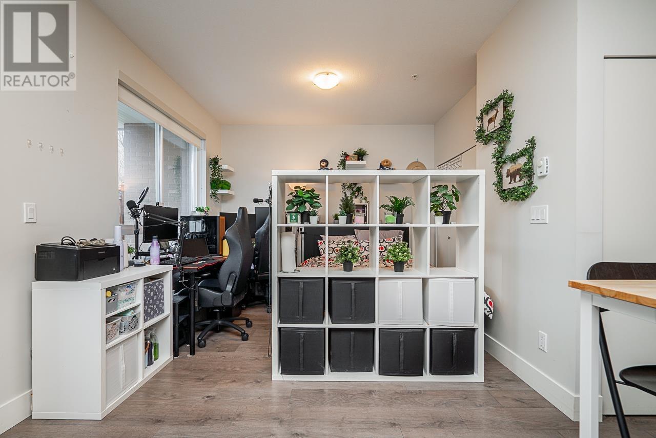 101 630 Como Lake Avenue, Coquitlam, British Columbia  V3J 0E4 - Photo 5 - R2964489
