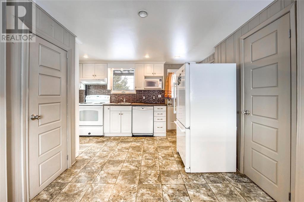 Property at 360 EAST STREET North image 5