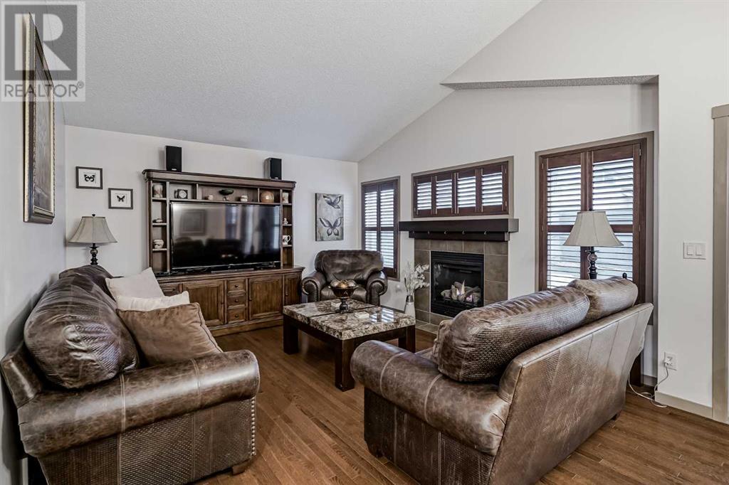 Property at 3 Sage Valley Court NW image 3