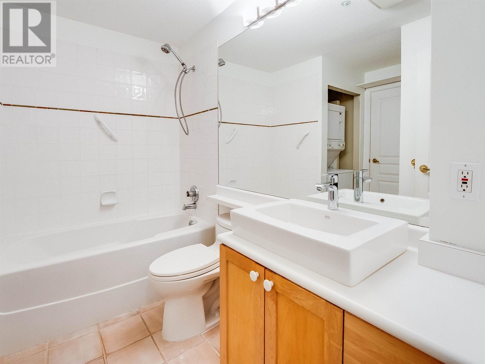 109 1880 E Kent Avenue South, Vancouver, British Columbia  V5P 2S7 - Photo 8 - R2986982